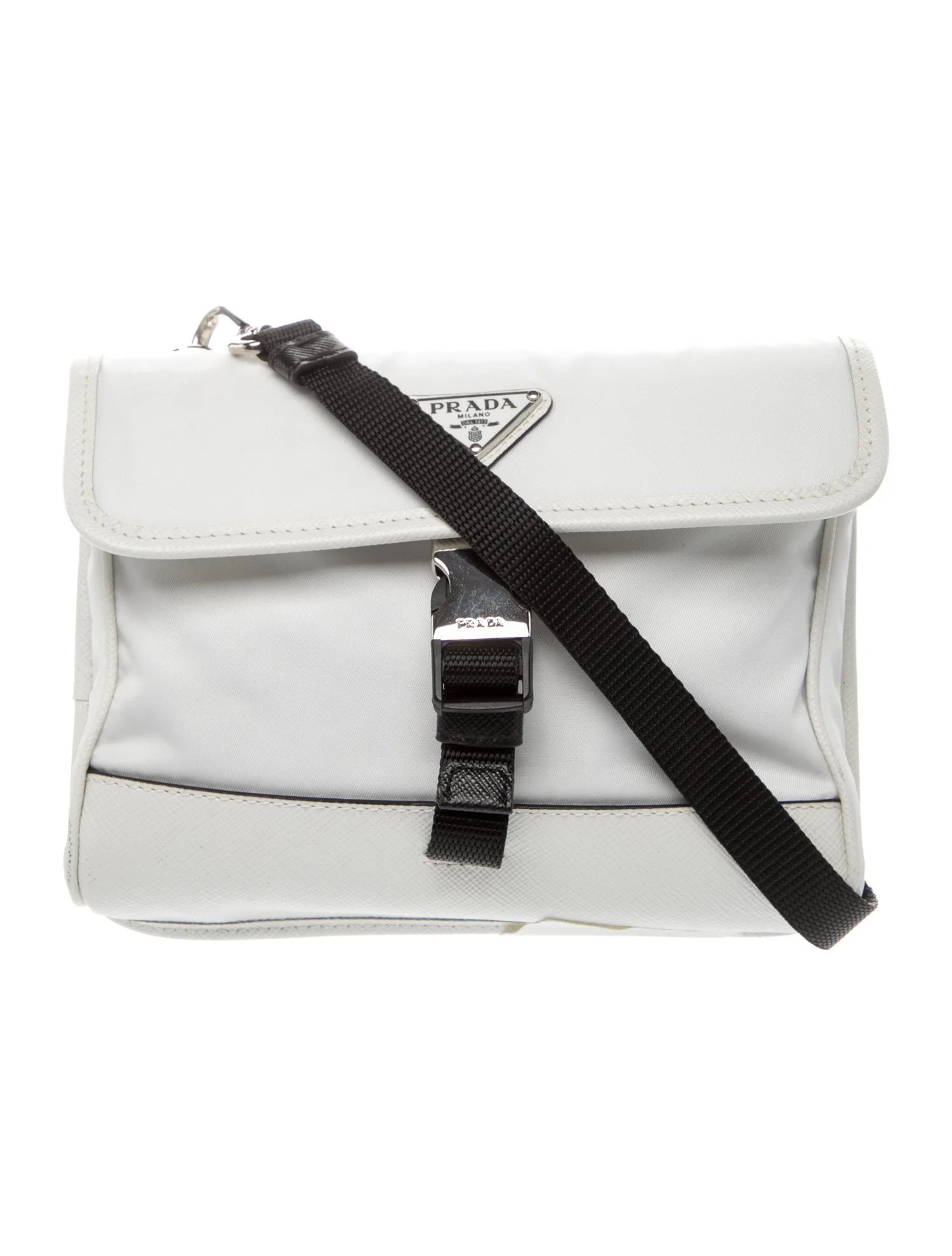 Vela Nylon Nylon Clutch