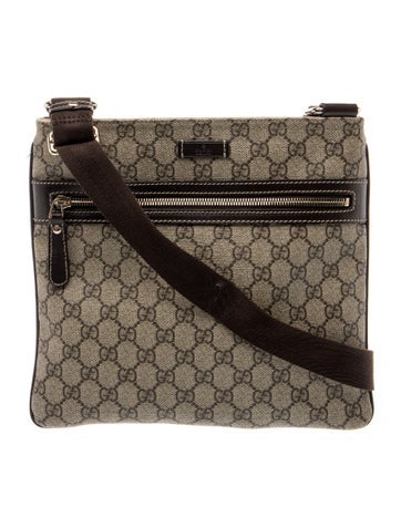 GG Supreme Shoulder Bag