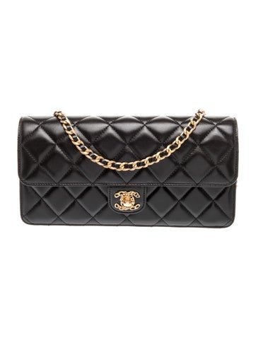 Quilted CC Clutch w/Chain