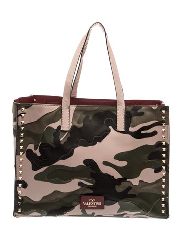 Rockstud Top Handle Bag