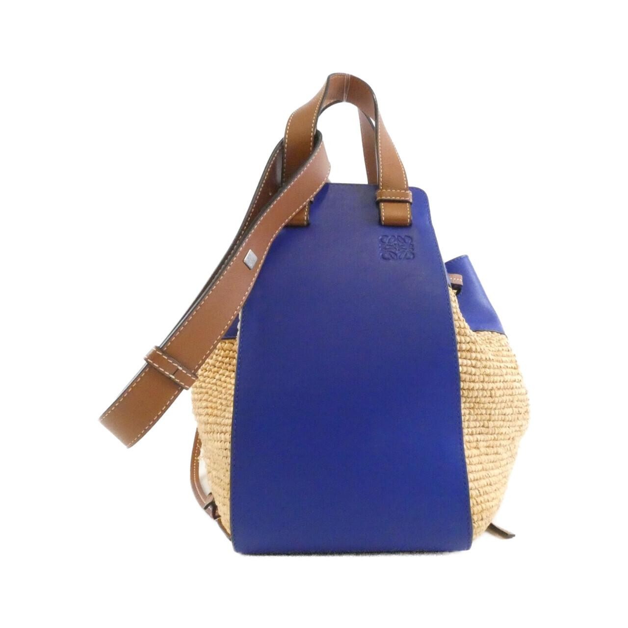 Loewe Loewe Paula's Hammock Drawstring Medium 330 33 V06 Shoulder Bag