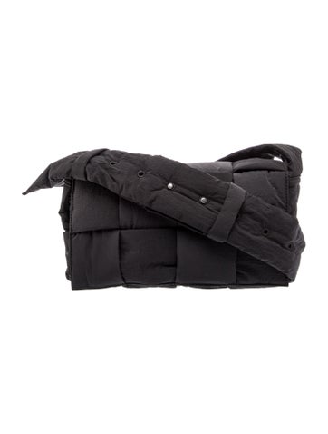 Intrecciato Padded Cassette