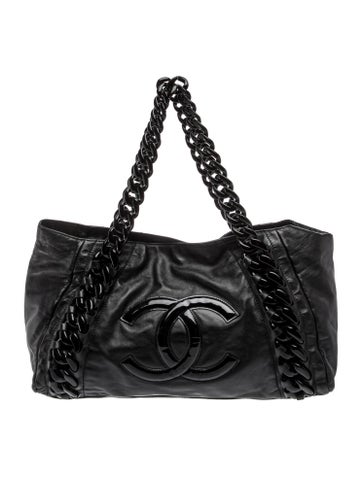 East/West Modern Chain Tote
