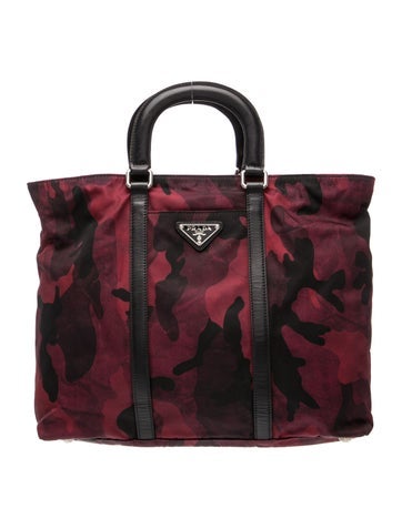 Enameled Metal Triangle Top Handle Bag