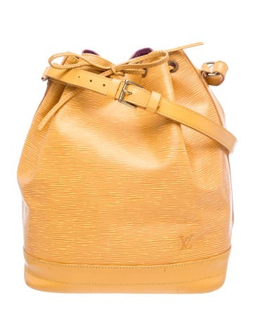 Epi Leather Noé Petit