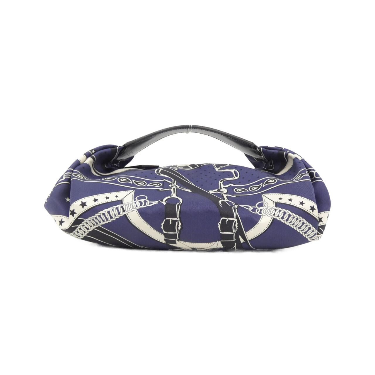 Hermes LA PROMENADE DU MAIN BANDANA Valu Soie 084907CK Bag