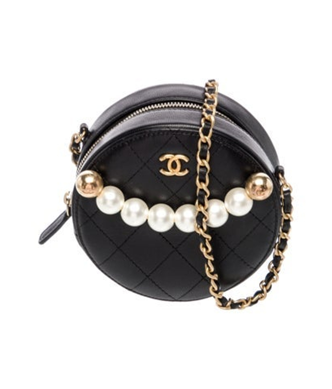 Chanel Chic Pearls Round Clutch W Chain