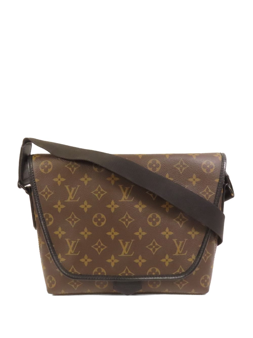 Magnetic messenger bag