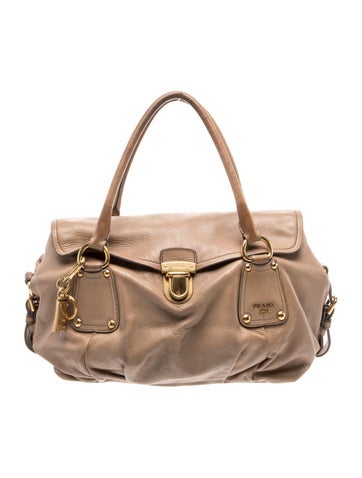Cervo Leather Shoulder Bag Medium