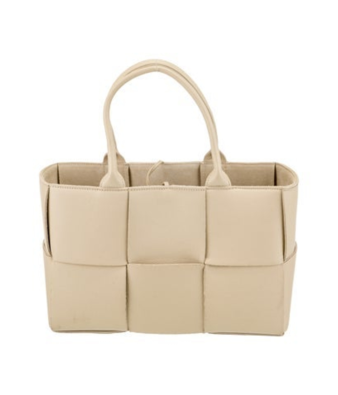 Bottega Veneta Veneta Leather Arco Small