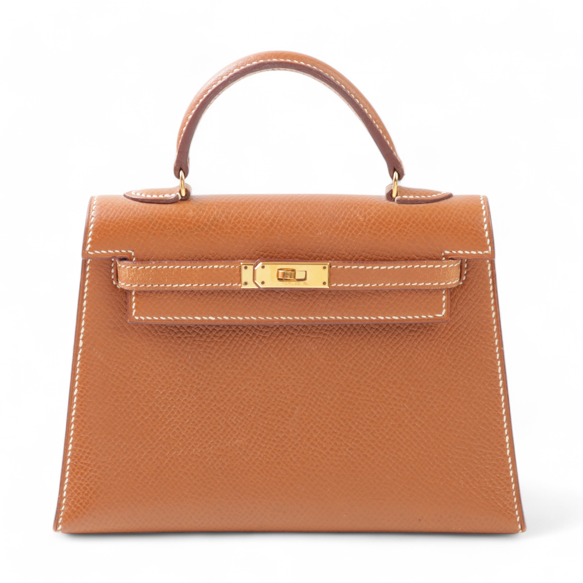 Hermes Good ( Rank AB)  HERMÈS  Mini Mini Kelly Gold (37) Courchevel Gold hardware Unidentified