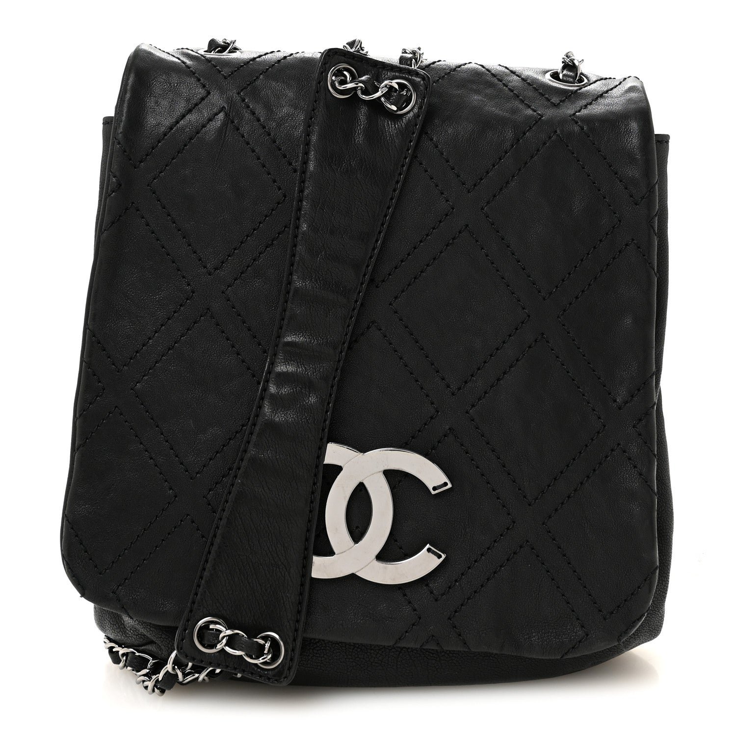 Chanel Calfskin Diamond Stitch Large Messenger Black