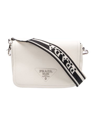 Vitello Daino Leather Shoulder Bag