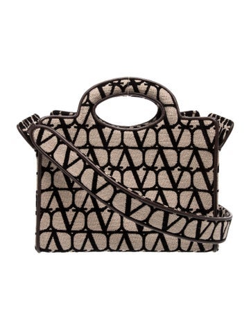 Le Troisieme
