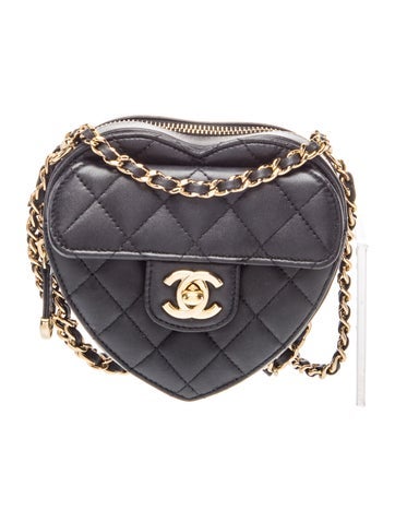 Mini CC In Love Heart Clutch w/ Chain