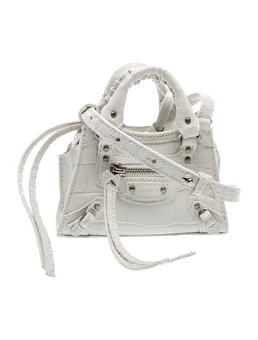 Embossed Leather Neo Classic Nano