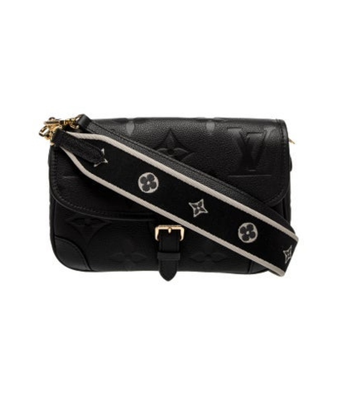 Louis Vuitton Vuitton Monogram Giant Diane W Tags