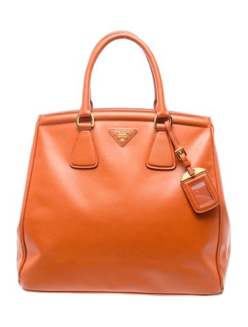 Saffiano Leather Parabole