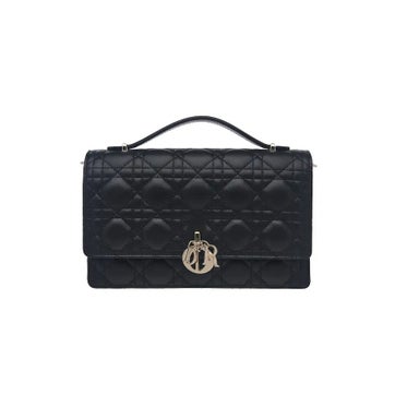Lambskin Diana Medium w/ Tags