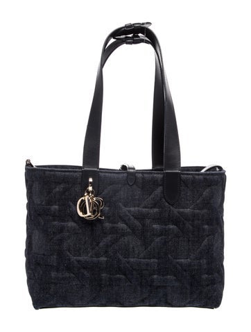 Denim Toujours Medium 2024