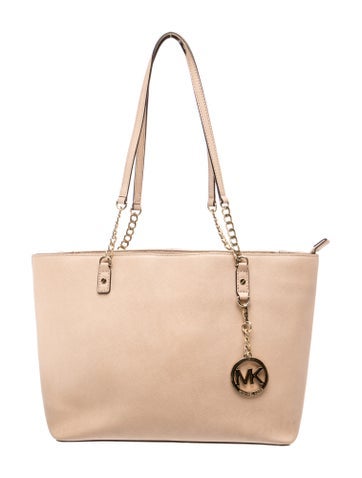 Signature Shoulder Bag