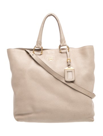 Signature Vitello Daino leather convertible tote