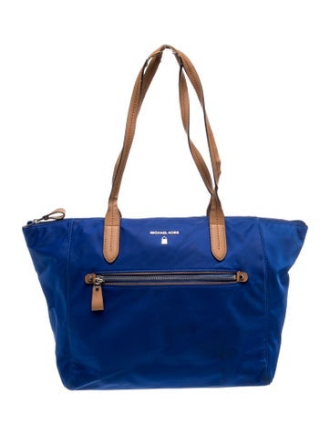 Signature Tote