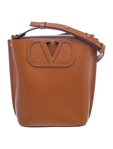 Vlogo Bucket Bag