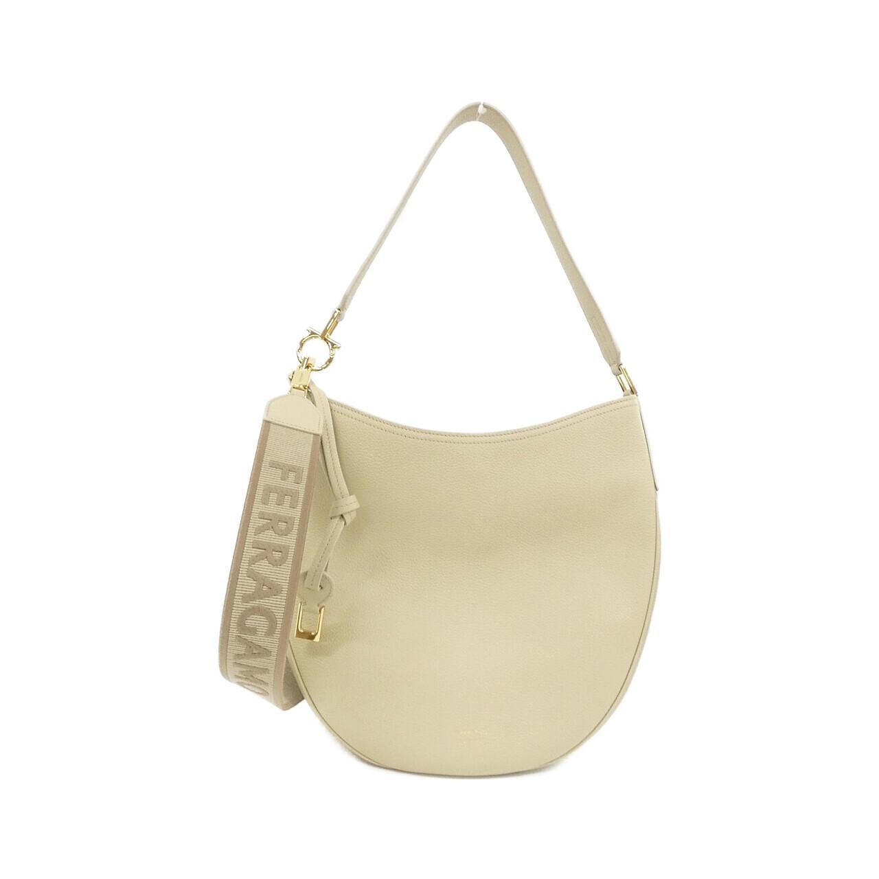 Salvatore Ferragamo 21 A170 Shoulder Bag