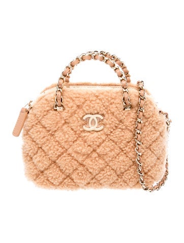 Shearling Shiny Coco Clutch w/ Chain