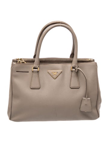 Saffiano Leather Galleria Double Zip Small
