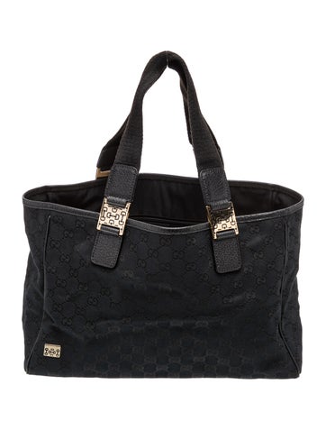 GG Canvas Shoulder Bag Medium