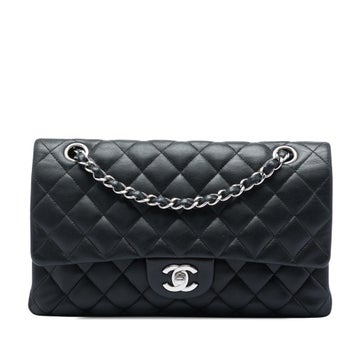 Medium Classic Lambskin Double Flap
