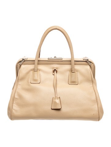 Leather Cerniera