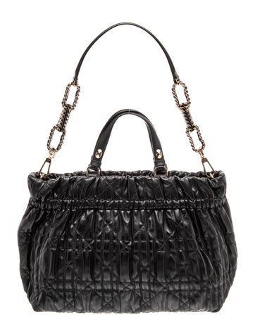 Cannage Bucket Bag