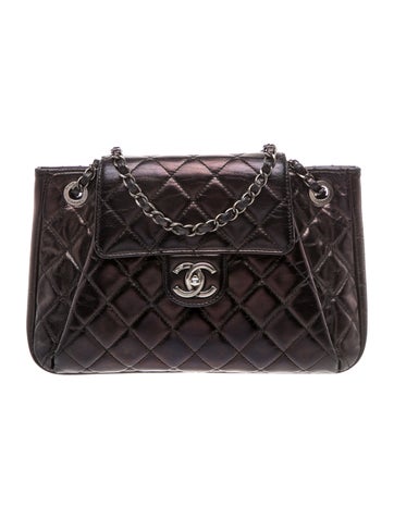 Paris-Seoul Accordion Flap Bag