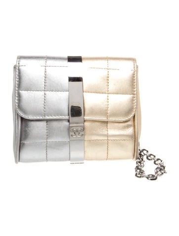 Square Quilt Wristlet