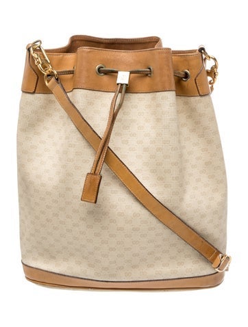 Interlocking G Vintage Neutral Micro GG Bucket Bag