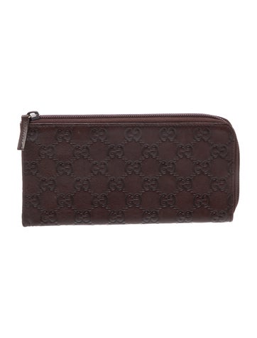 GG Signature Clutch