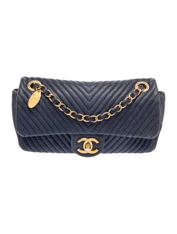 Small Surpique Chevron Flap Bag