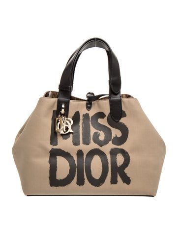 Canvas Top Handle Bag Medium 2024