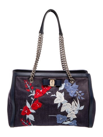Ferragamo Leather Shoulder Bag