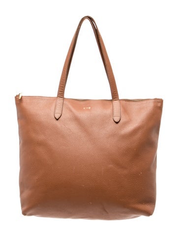 Cuyana Leather Tote