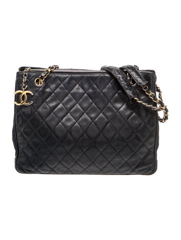CC Quilted Shoulder Bag