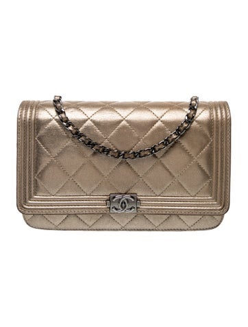 Boy Wallet On Chain