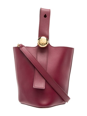 Leather Pebble Mini 2024