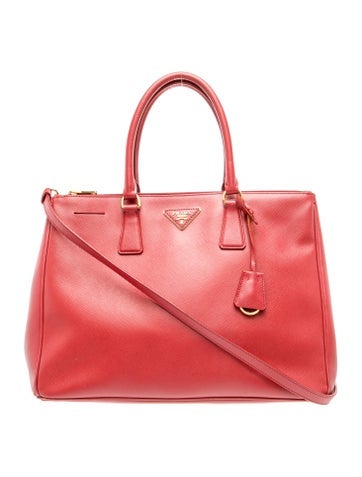 Saffiano Leather Galleria Double Zip