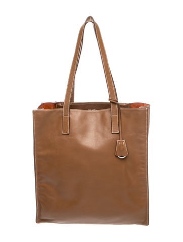 Signature Signature Tote Medium