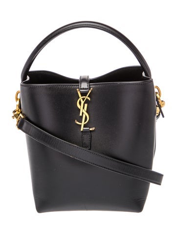 Leather Le