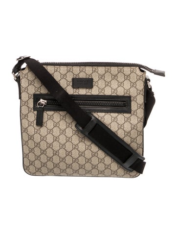 GG Supreme Messenger Bag Medium